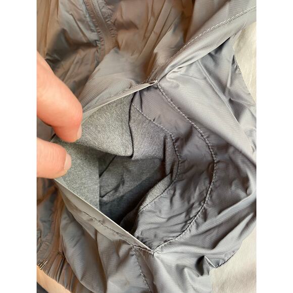 Volcom gray windbreaker jersey lined mens medium 600mm water resistant jacket - Picture 6 of 6